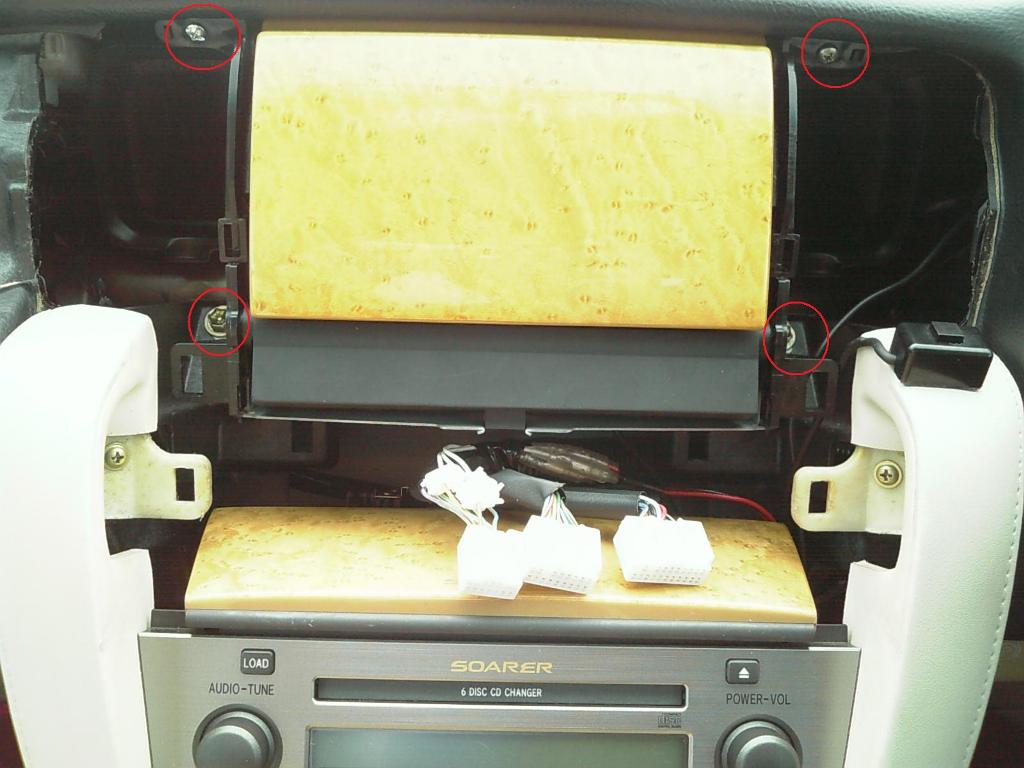 40ソアラ ＥＭＶ取り外し